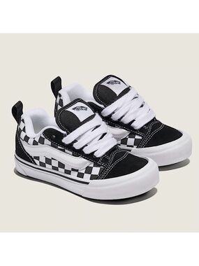 Vans Big Kids Knu Skool Checkerboard Shoe 7.0 US Women 8.5US